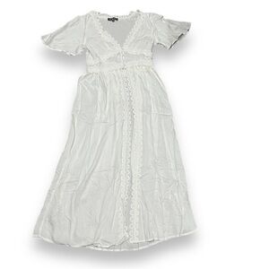 Lulu’s XS open maxi dress with lace trim white NWT